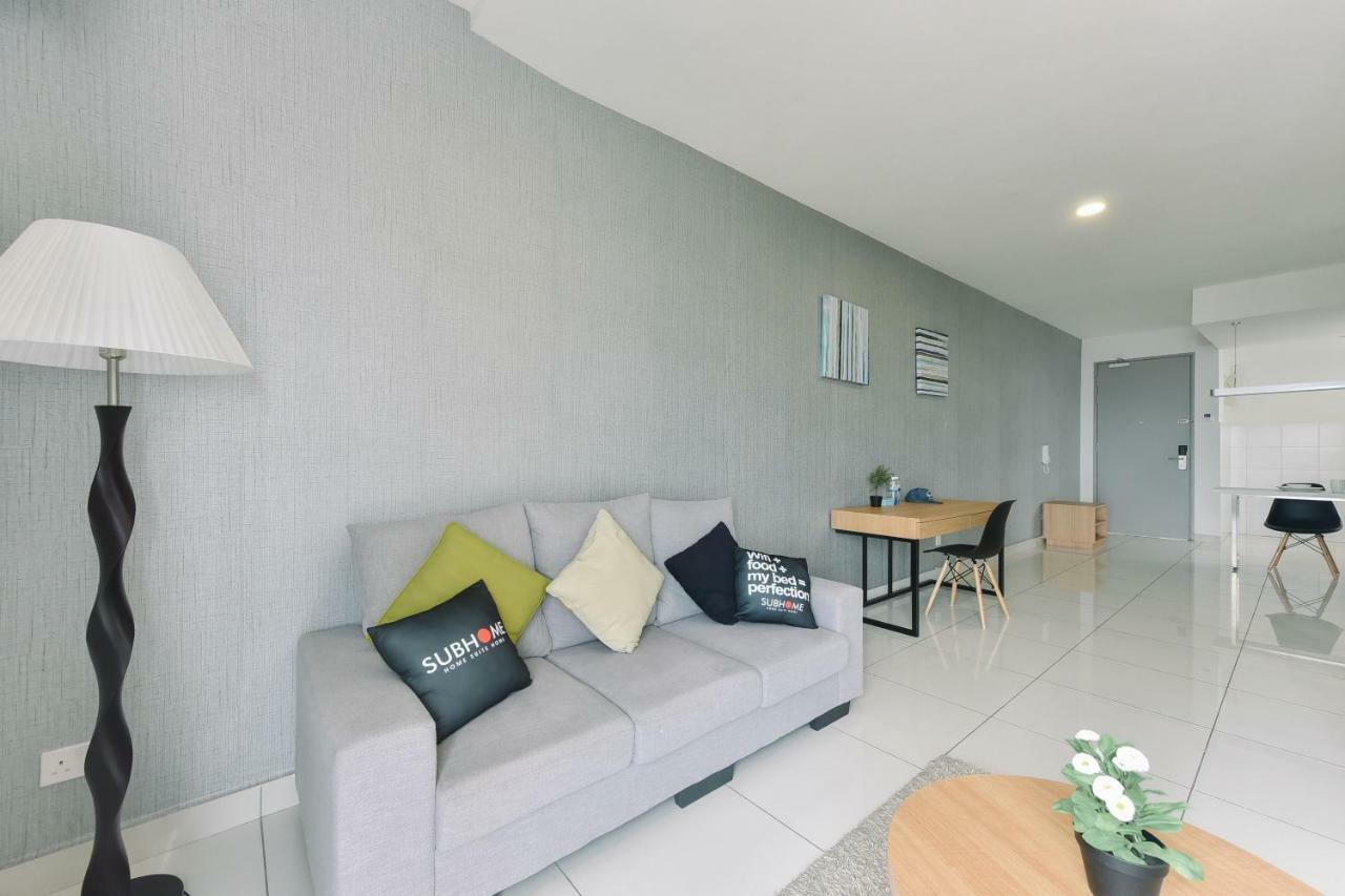 1 Tebrau Suites By Subhome Джохор-Бару Екстер'єр фото