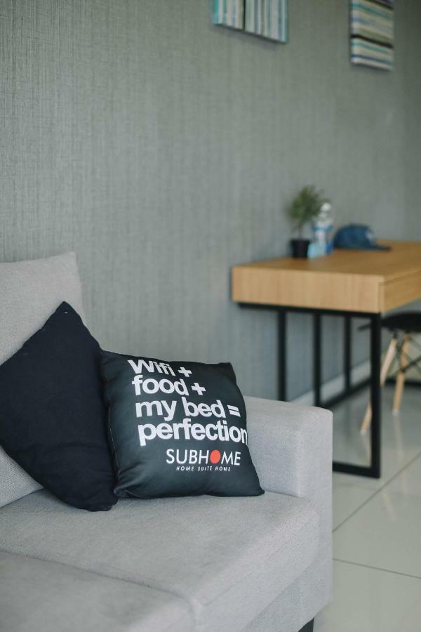 1 Tebrau Suites By Subhome Джохор-Бару Екстер'єр фото