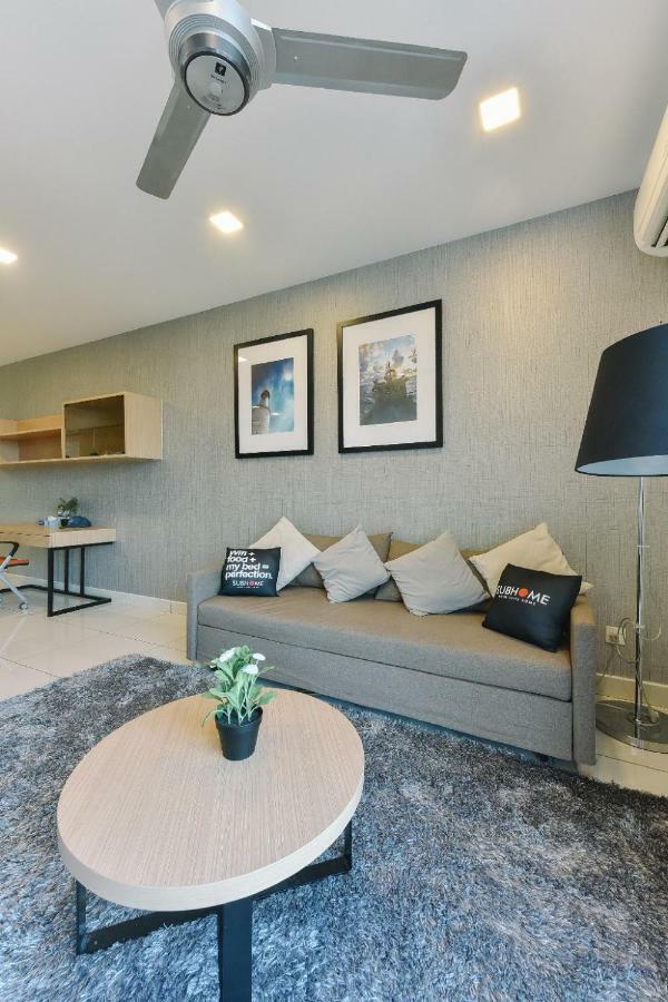 1 Tebrau Suites By Subhome Джохор-Бару Екстер'єр фото